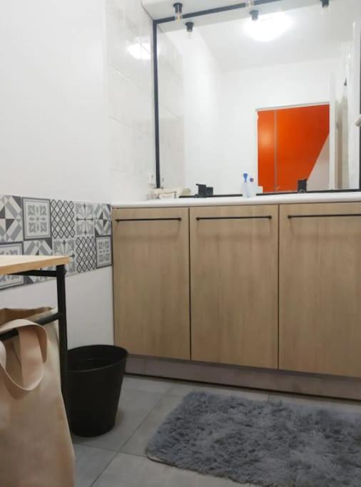 Superb Modern Apartment كليشي المظهر الخارجي الصورة
