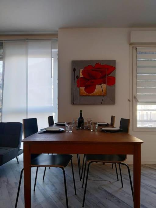 Superb Modern Apartment كليشي المظهر الخارجي الصورة